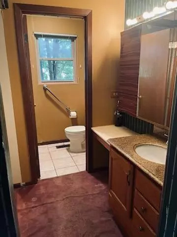 Bath - Undisclosed, Hoffman Estates, IL 60169 photo 3 of 3