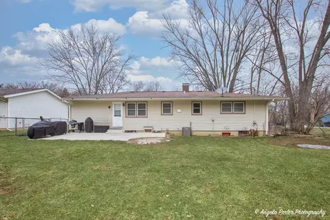 1805 W Oakleaf Dr, Mchenry, IL 60051 photo 18