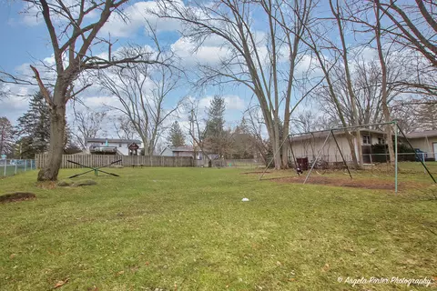 1805 W Oakleaf Dr, Mchenry, IL 60051 photo 21