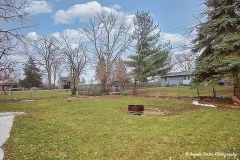1805 W Oakleaf Dr, Mchenry, IL 60051 photo 20