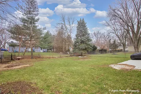 1805 W Oakleaf Dr, Mchenry, IL 60051 photo 19