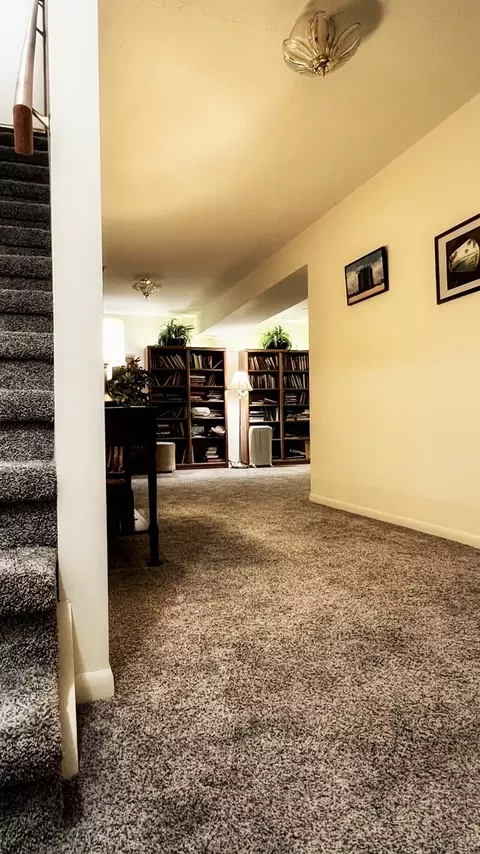 Living - 2705 Westbrook Dr, Bloomington, IL 61705 photo 9 of 17