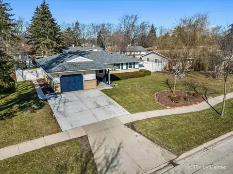 352 Elk Grove Blvd, Elk Grove Village, IL 60007