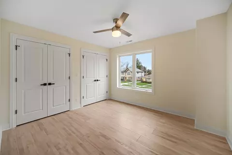 Bedroom - 896 W Grant Dr, Des Plaines, IL 60016 photo 2 of 2