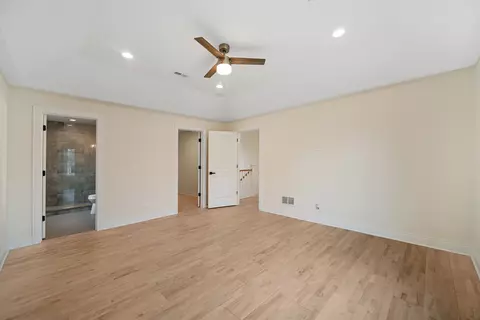 Other - 896 W Grant Dr, Des Plaines, IL 60016 photo 2 of 5