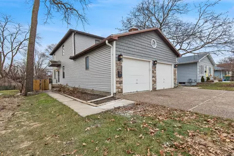 149 Burton St, Grayslake, IL 60030