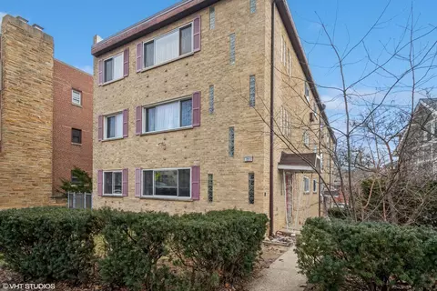 7227 N Ridge Blvd #3B, Chicago, IL 60645