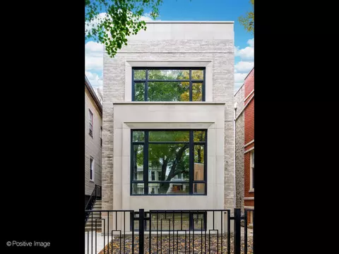 1216 W George St, Chicago, IL 60657