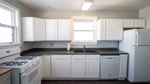 Kitchen - 1002 S Oak St, Bloomington, IL 61701 photo 1 of 2