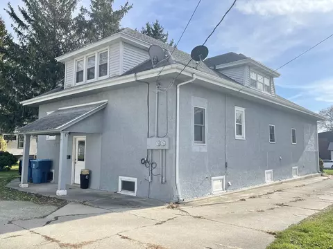 Exterior - 2221 4th St, Peru, IL 61354 photo 3 of 7