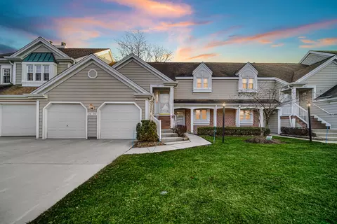 357 Parkview Ter #12, Buffalo Grove, IL 60089