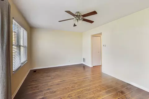 Other - 2452 Devonshire Ct, Aurora, IL 60502 photo 4 of 10
