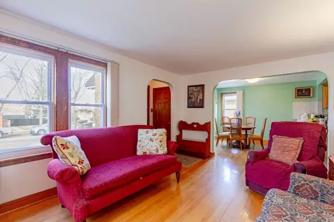 Living - 6410 Sinclair Ave, Berwyn, IL 60402 photo 3 of 3