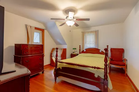 Bedroom - 6410 Sinclair Ave, Berwyn, IL 60402 photo 4 of 5