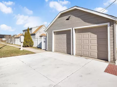 Exterior - 7441 W 56th Pl, Summit, IL 60501 photo 6 of 6