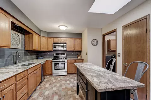 Kitchen - 830 Brian Ct, Gurnee, IL 60031 photo 1 of 3