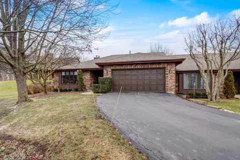 830 Brian Ct, Gurnee, IL 60031