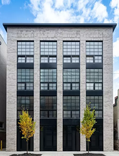 2487 N Milwaukee Ave #3A, Chicago, IL 60647