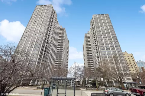 4250 N Marine Dr #803, Chicago, IL 60613