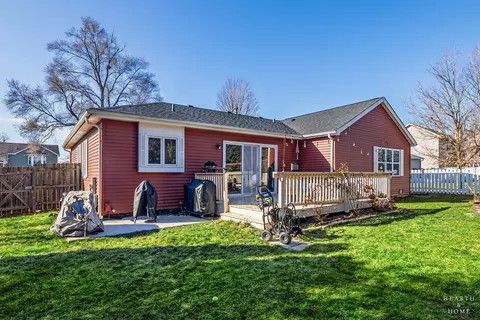 Exterior - 4702 Overland Trl, Mchenry, IL 60050 photo 2 of 9