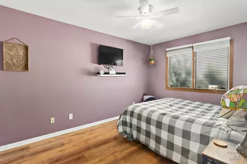 Bedroom - 4702 Overland Trl, Mchenry, IL 60050 photo 3 of 3