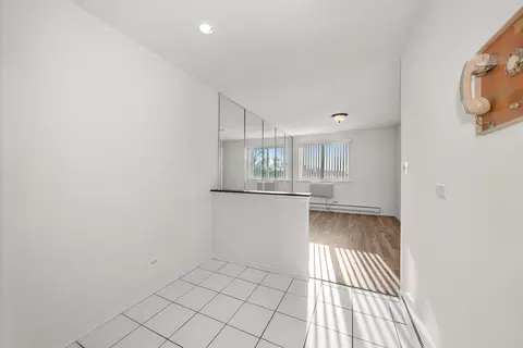Other - 2772 E 75th St #5HS, Chicago, IL 60649 photo 5 of 8