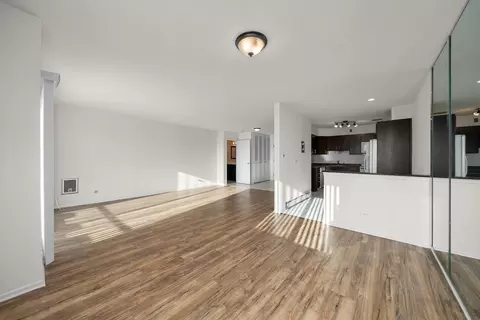 Other - 2772 E 75th St #5HS, Chicago, IL 60649 photo 4 of 8
