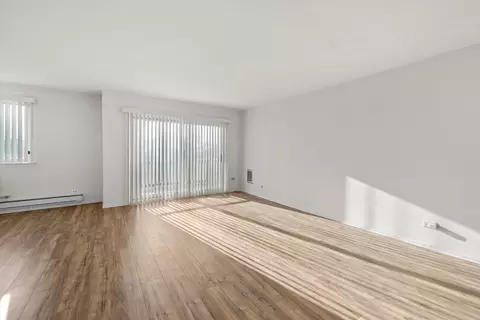 Other - 2772 E 75th St #5HS, Chicago, IL 60649 photo 3 of 8