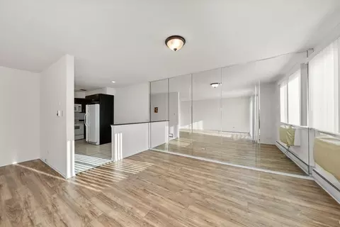 Kitchen - 2772 E 75th St #5HS, Chicago, IL 60649 photo 1 of 5