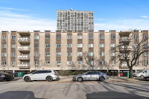 2772 E 75th St #5HS, Chicago, IL 60649