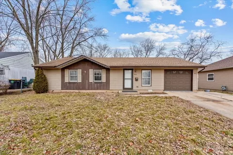 406 Lacy Ave, Streamwood, IL 60107