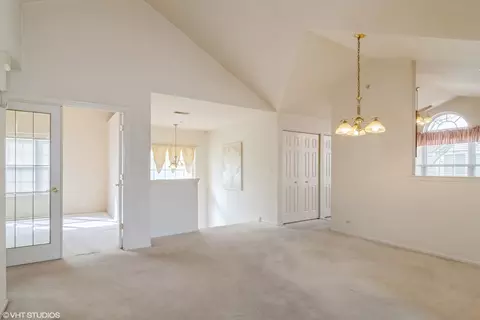 1643 Colfax Ct #2, Bartlett, IL 60103 photo 3