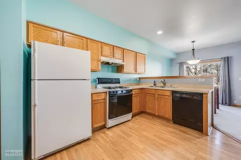 Kitchen - 16632 S Windsor Ln #0, Lockport, IL 60441 photo 2 of 3