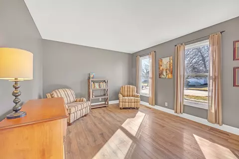 Bedroom - 6 Knottingham Ct, Bloomington, IL 61704 photo 1 of 11