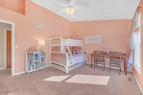 Bedroom - 6 Knottingham Ct, Bloomington, IL 61704 photo 10 of 11