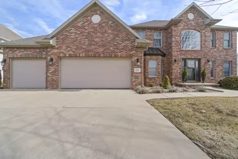 Exterior - 2005 Withers Ln, Bloomington, IL 61704 photo 10 of 10