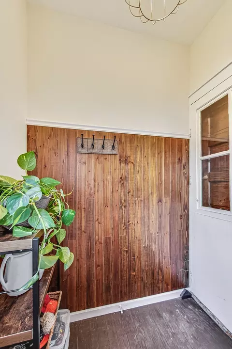 Entry Way - 3747 N Kostner Ave, Chicago, IL 60641 photo 3 of 3