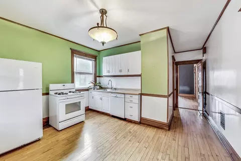 Kitchen - 3747 N Kostner Ave, Chicago, IL 60641 photo 5 of 5