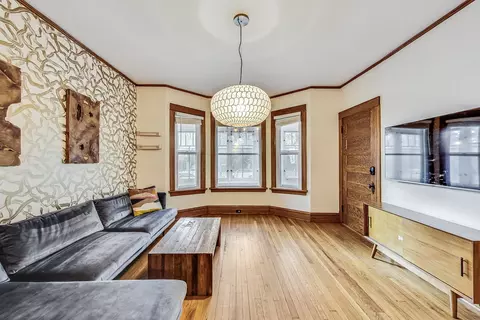 Dining - 3747 N Kostner Ave, Chicago, IL 60641 photo 2 of 6