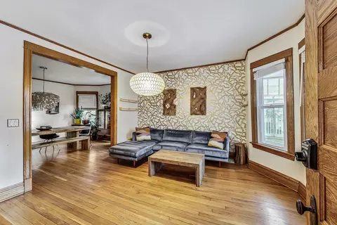 Dining - 3747 N Kostner Ave, Chicago, IL 60641 photo 1 of 6