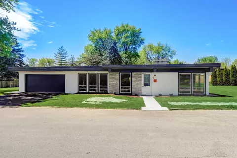 1 Rob Rd, Mount Prospect, IL 60056