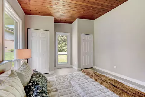1 Rob Rd, Mount Prospect, IL 60056 photo 21