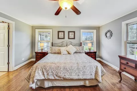 Bedroom - 604 S Pine St, Mount Prospect, IL 60056 photo 2 of 9