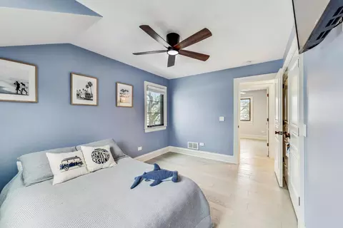 Bedroom - 633 N Walnut St, Itasca, IL 60143 photo 10 of 11