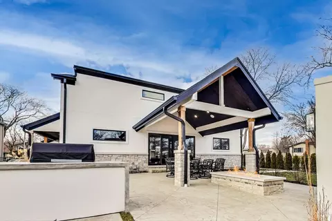 Exterior - 633 N Walnut St, Itasca, IL 60143 photo 11 of 25