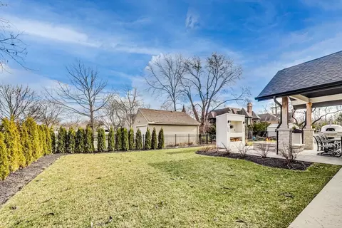 Exterior - 633 N Walnut St, Itasca, IL 60143 photo 22 of 25