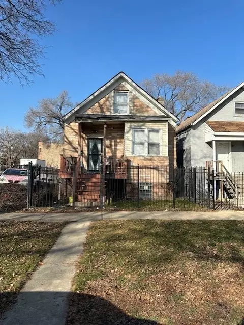 3518 W Huron St, Chicago, IL 60624