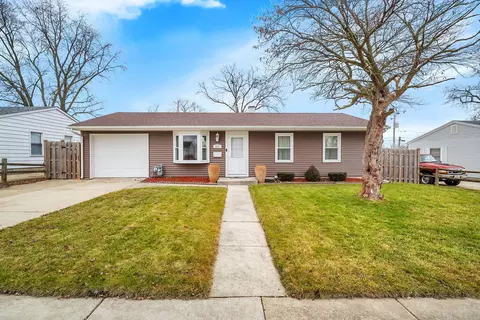 627 Montrose Dr, Romeoville, IL 60446