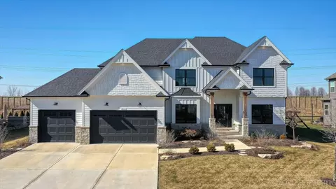 4511 Shumard Ln, Naperville, IL 60564