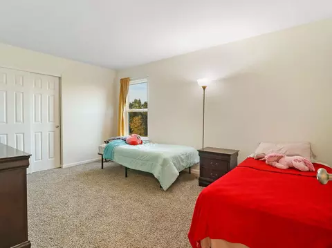 Bedroom - 2307 Tyler Trl, Mchenry, IL 60051 photo 5 of 7